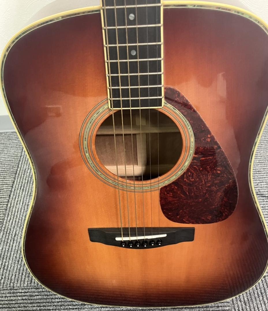 Yamaha　DW-8 VRS アコースティックギターとケースセット