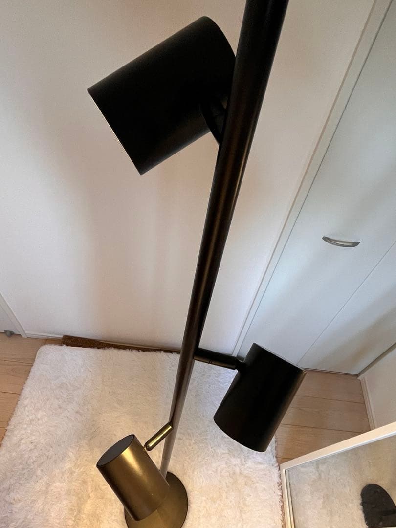 イケアIKEA ニーモーネ フロアランプ 3スポット