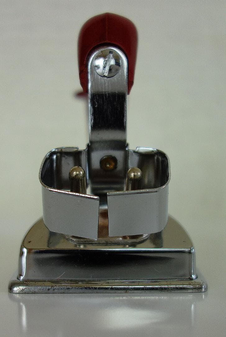 骨董　東芝 ミゼットアイロン E1-2A形 通電可 アンティーク ミニアイロン