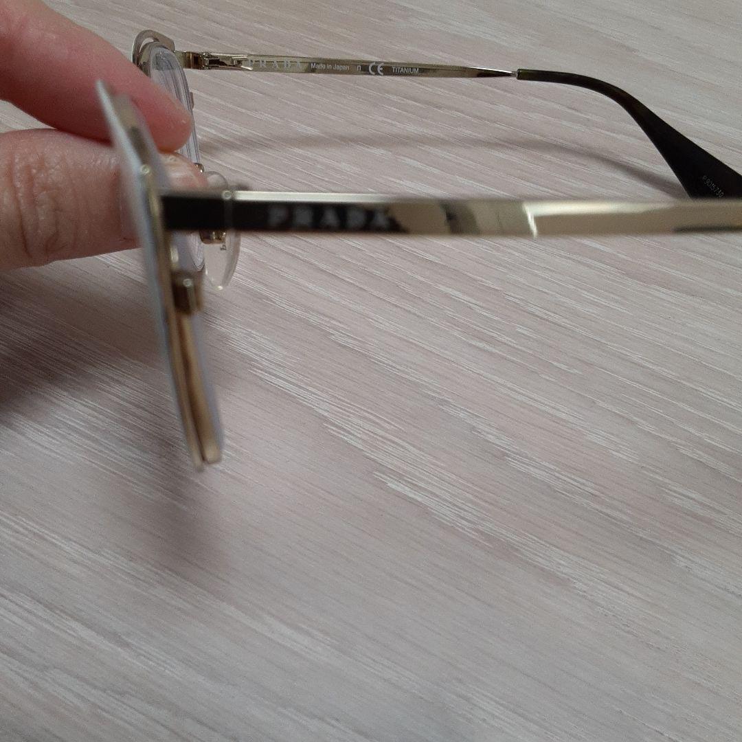 プラダ　メガネ