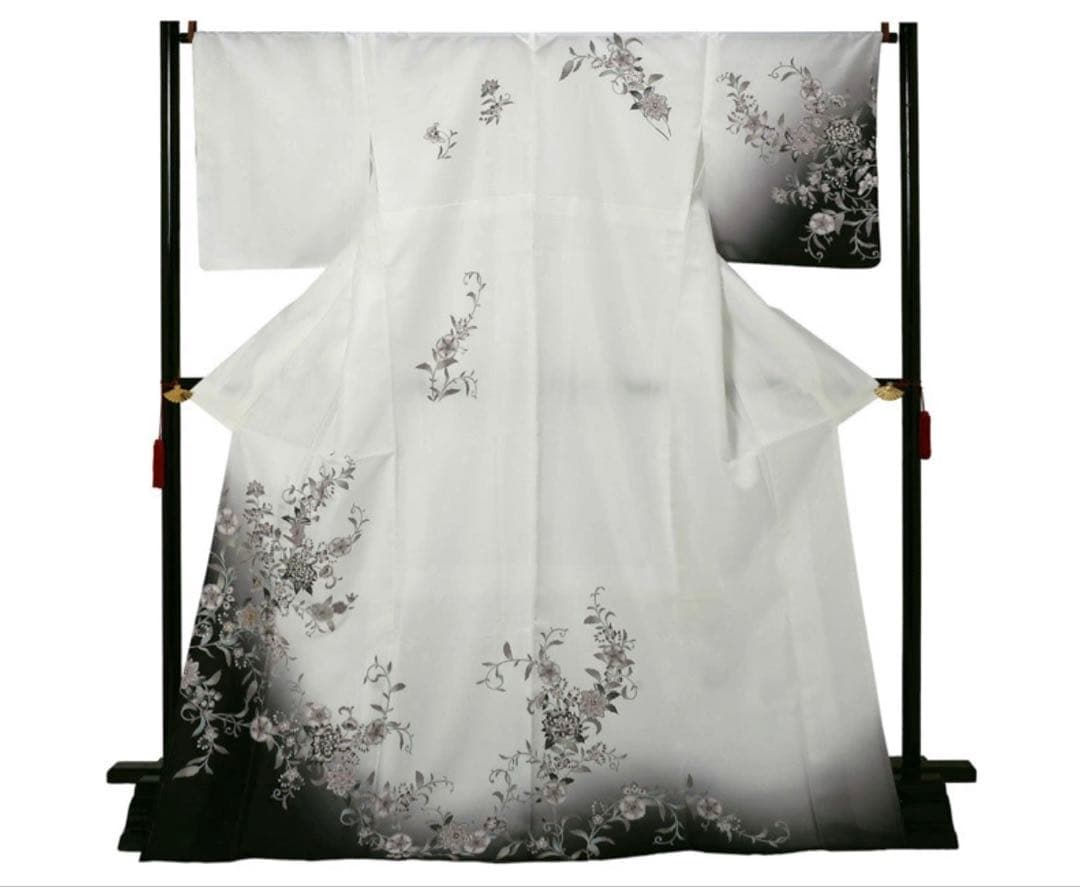 【値下げ】訪問着 白黒グラデーション 花柄刺繍