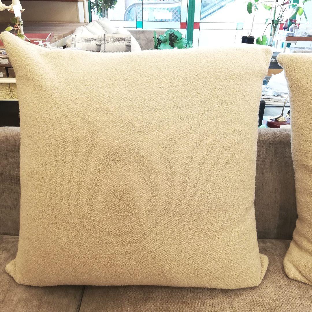 ◇Cassina◇　大型ダウンクッション　２個セット　ホワイト系