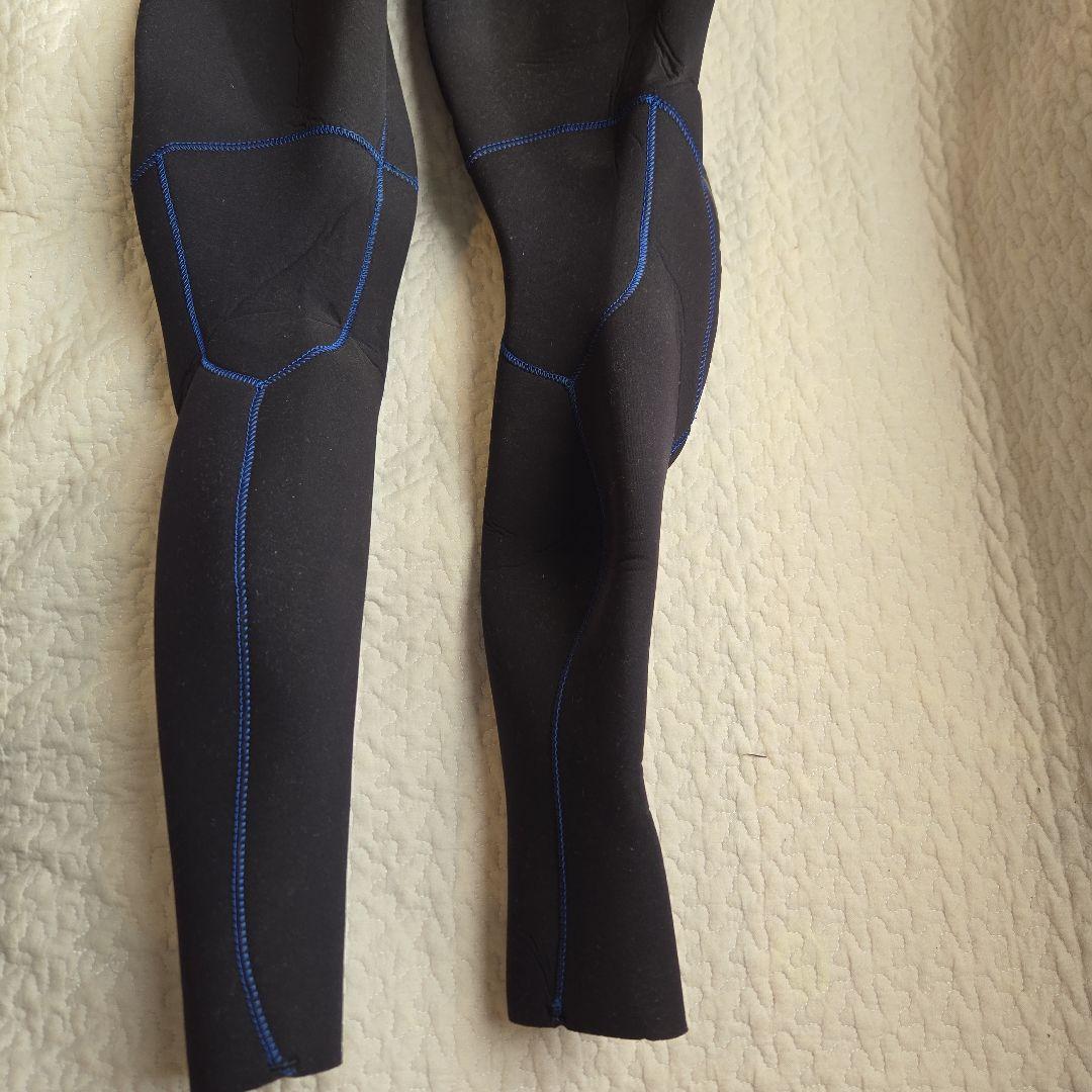 【限定値下げ】BILLABONG フルスーツ 黒/青 膝パッド付き