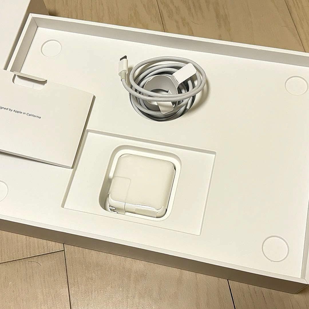 良品！MacBook Air M1 2020 メモリ16GB SSD256GB