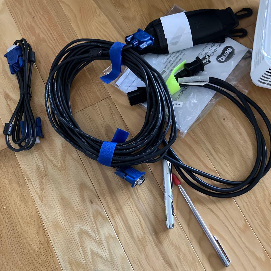 プロジェクター　BenQ