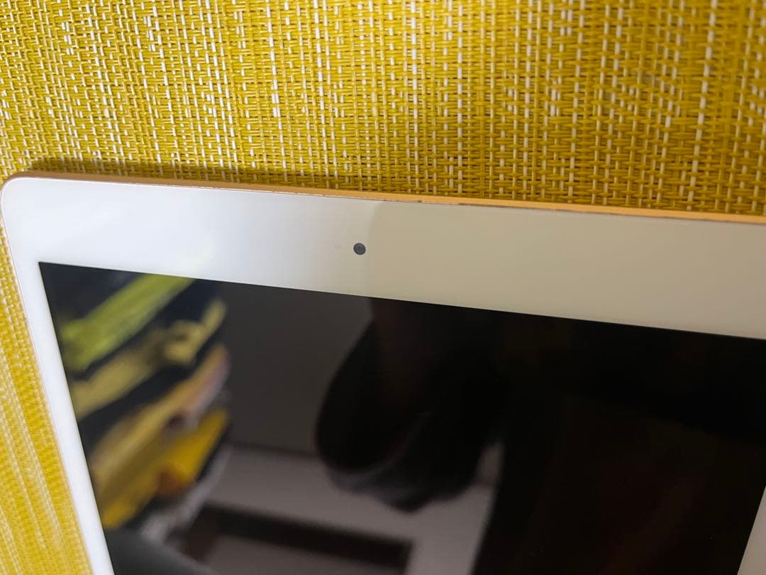 iPad 第8世代 128G wi-fiモデル ゴールド