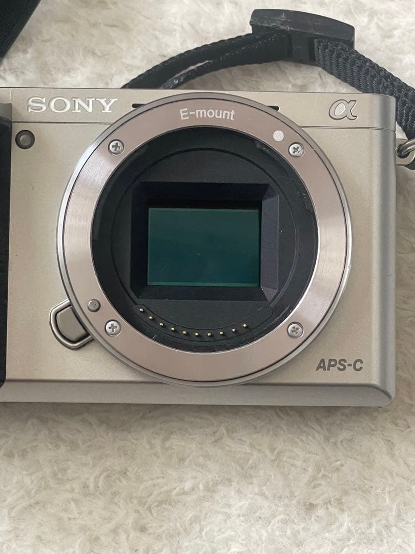 【美品】Sony α6000 ミラーレス一眼 カメラセット