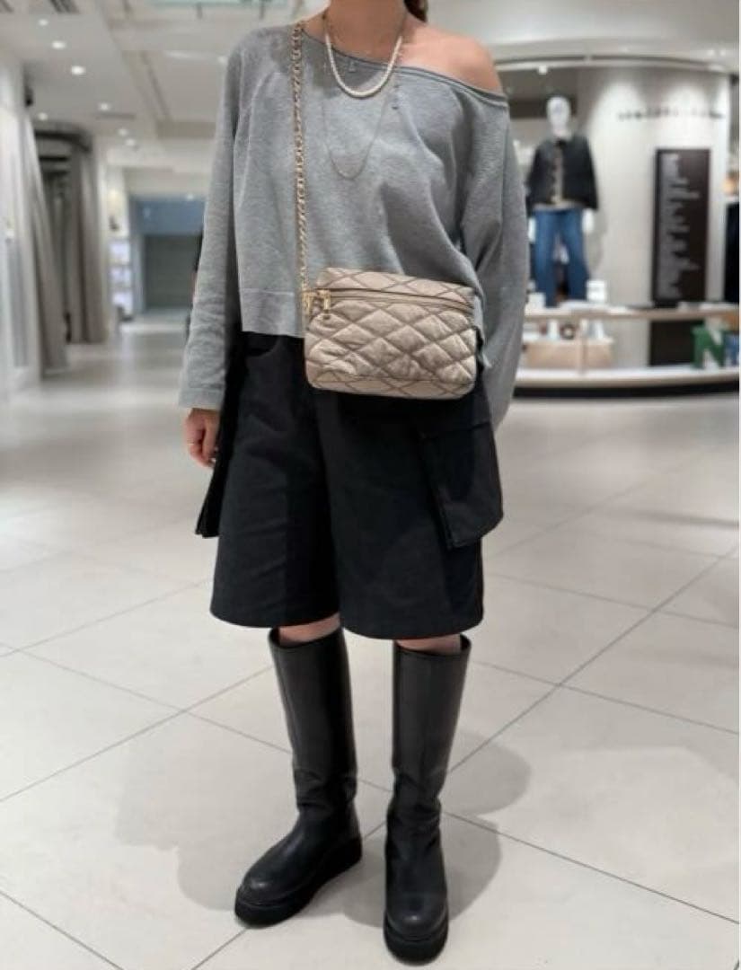 soleil ソレイル　トープイエロー チェーンバッグ　バニティ　財布つき