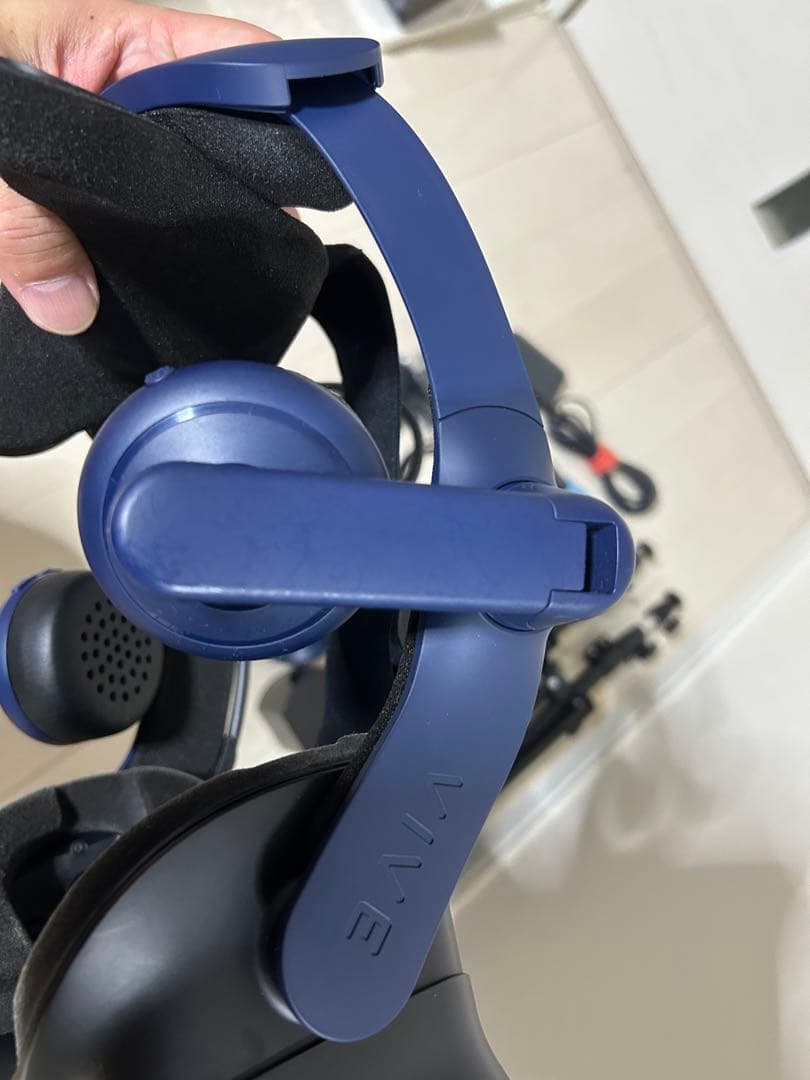HTC VIVE pro2 フルセット、ベースステーション三脚、他