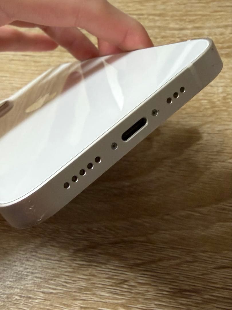 Apple iPhone 13 バッテリー87%