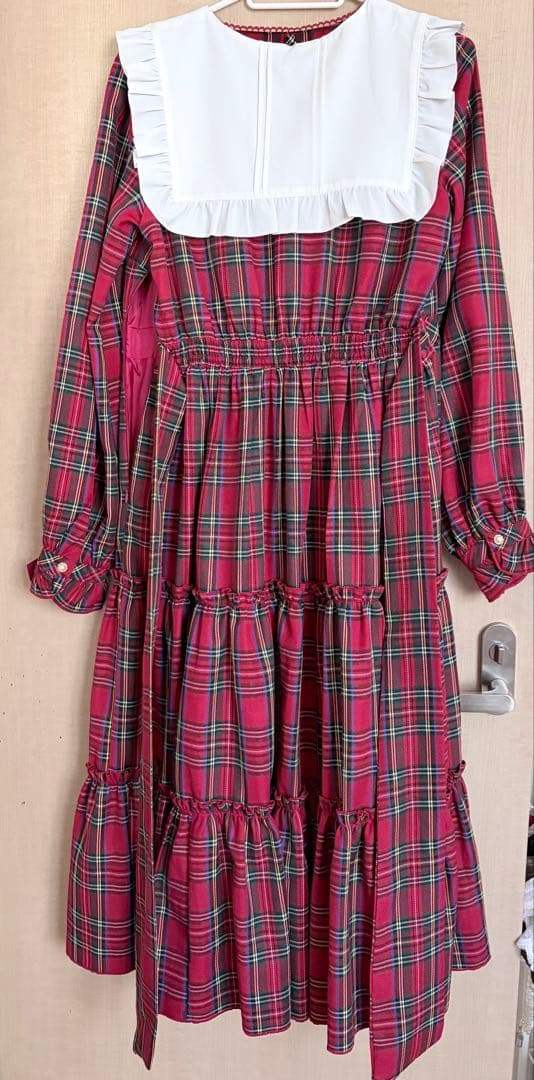 Amavel Dolly Holidayチェックティアードワンピース