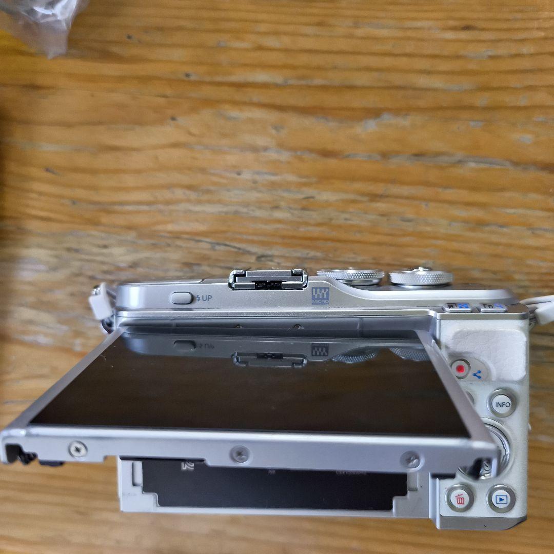 ジャンク品　Olympus PEN E-PL9 ED 14-42mm　2台