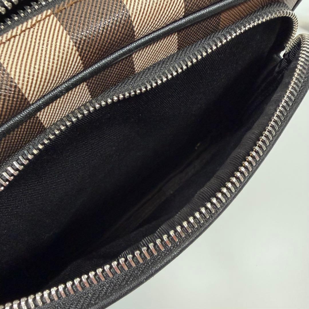 【未使用に近い】【現行】バーバリー　パディバッグ　チェック柄　PVC ブラウン