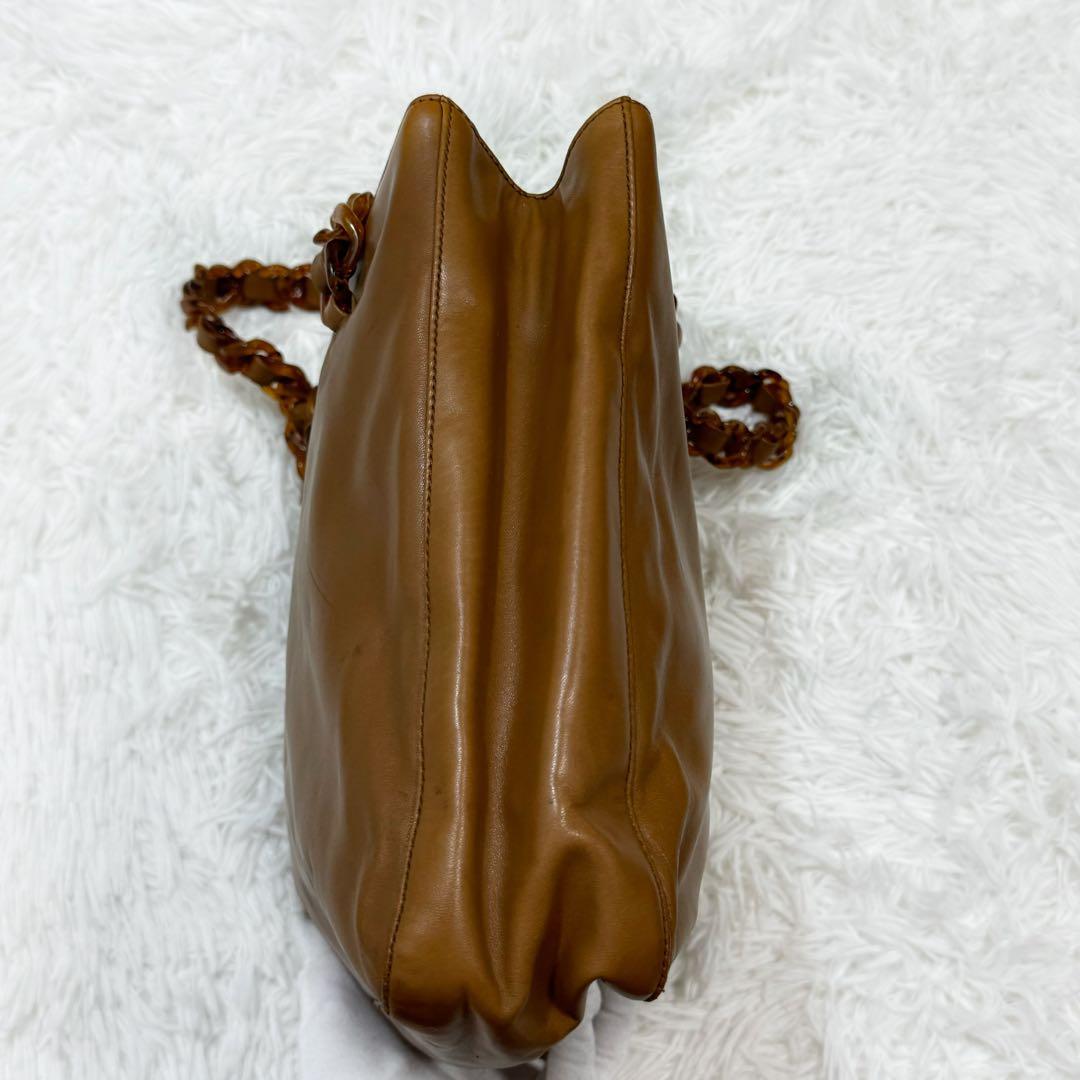 良品✨プラダ　プラスチック　チェーン　トートバッグ　ショルダーバッグ　ロゴ型押し