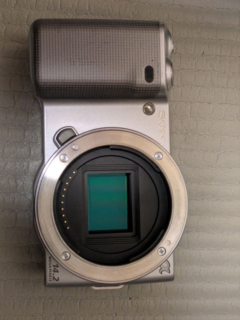 SONY NEX-5 標準ズーム(18-55mm)　バッテリー二つ付属