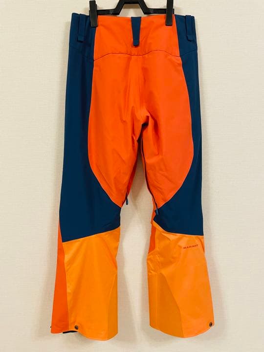 M ☆新品☆ マムート　スノーパンツ　スキーパンツ　レディース　スノーボード