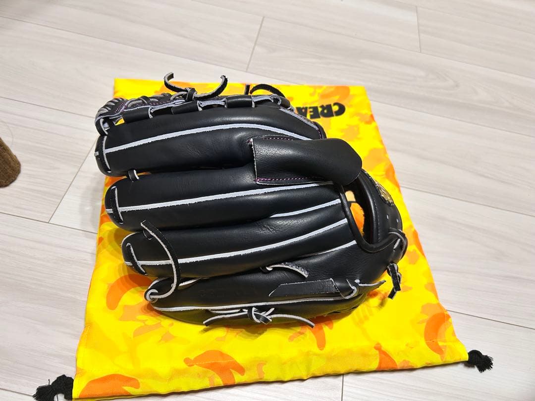 ゴリラ印　硬式投手用　グローブ　SKR 小指2本　ごりら印