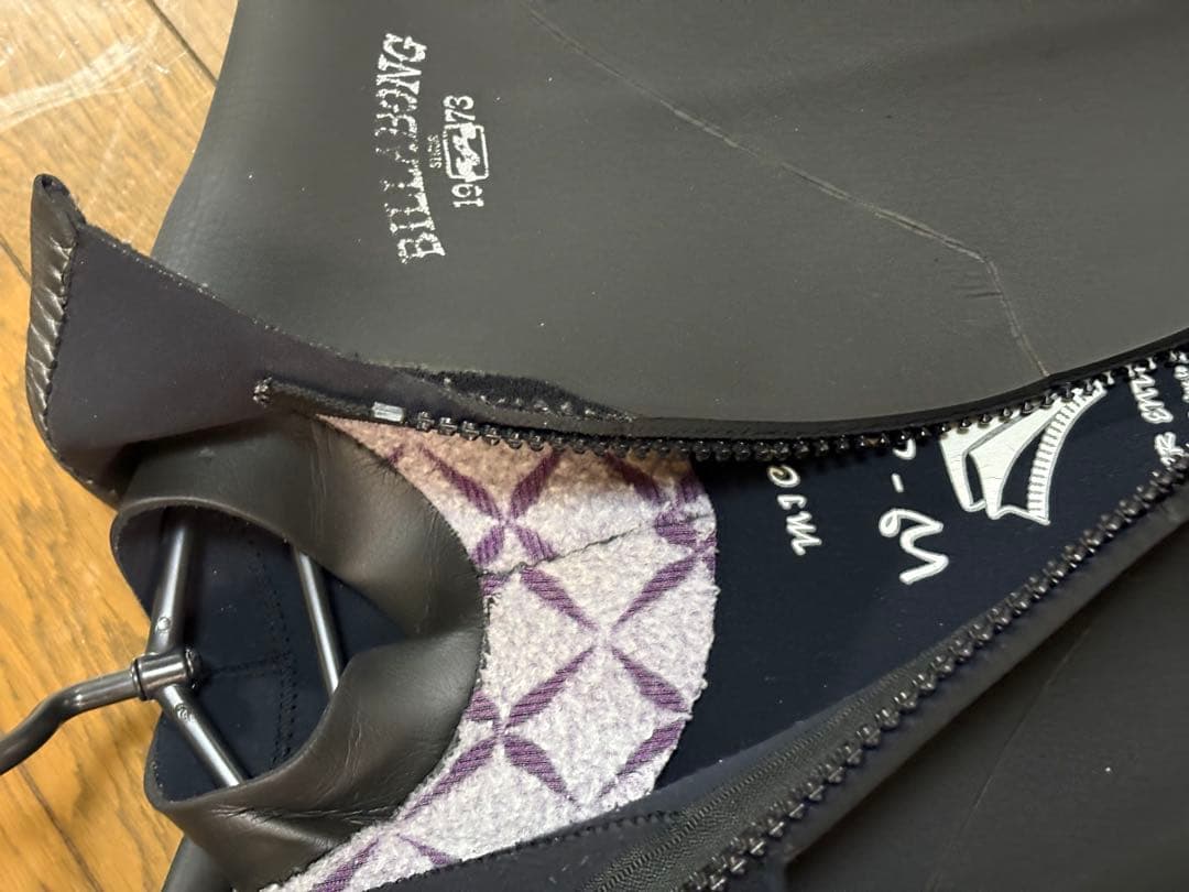BILLABONG セミドライ ウェットスーツ バックジップ 5×3ミリ