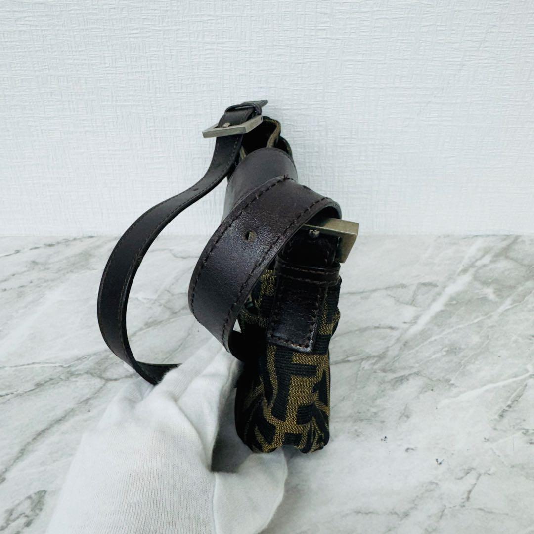 ✨FENDI✨フェンディ✨ズッカ柄✨シルバー金具✨ブラウン✨ハンドバッグ✨
