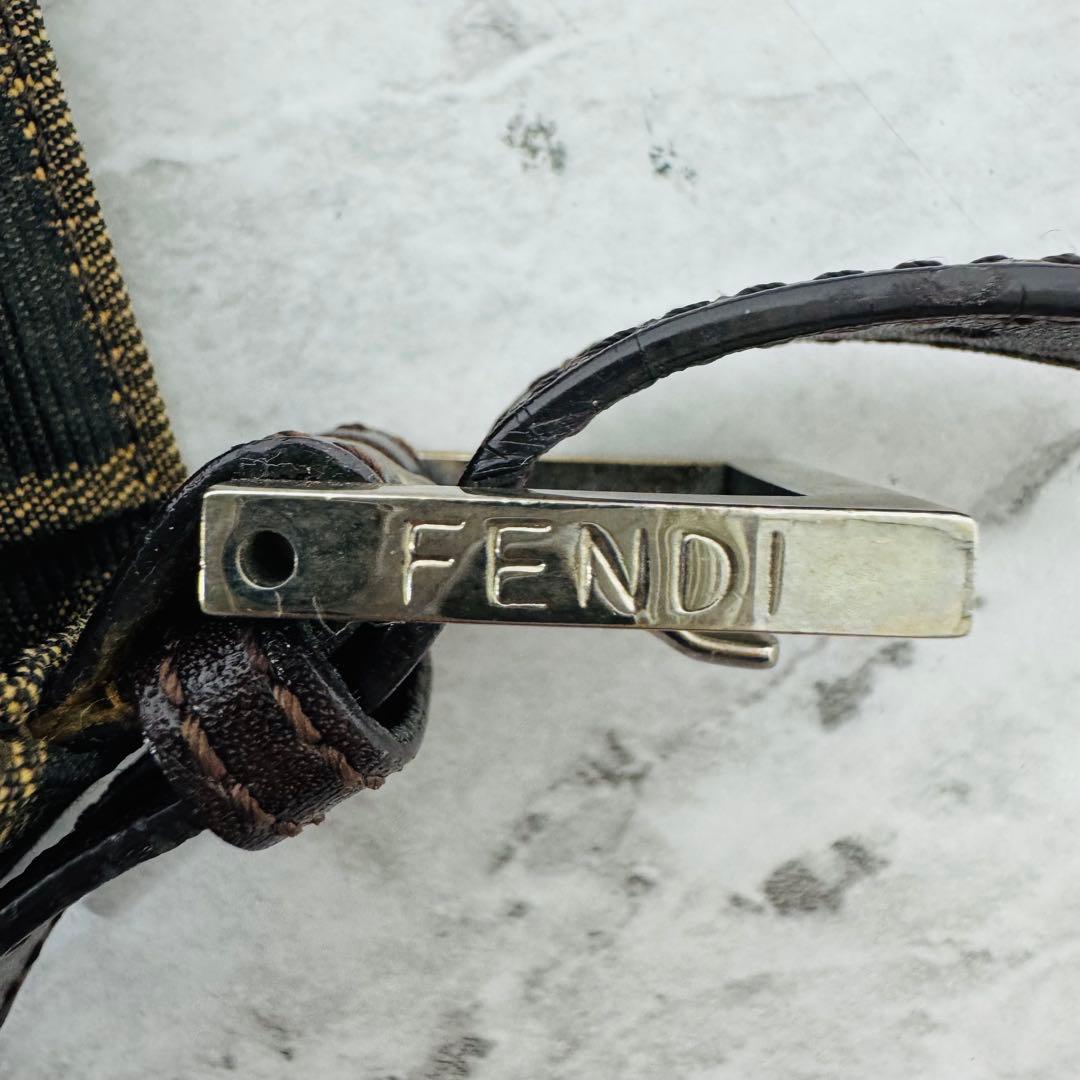 ✨FENDI✨フェンディ✨ズッカ柄✨シルバー金具✨ブラウン✨ハンドバッグ✨