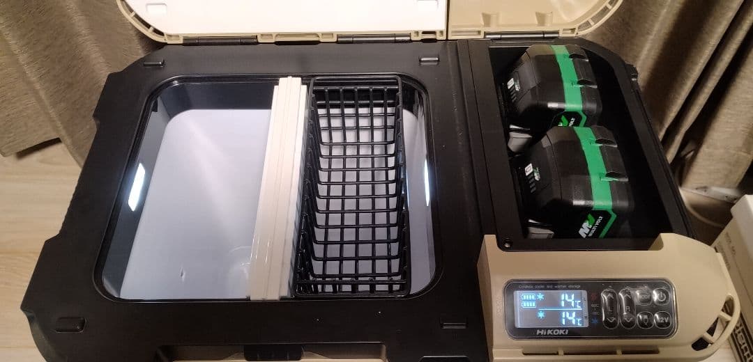 HiKOKI 冷温庫 UL18DC　バッテリー4個付き