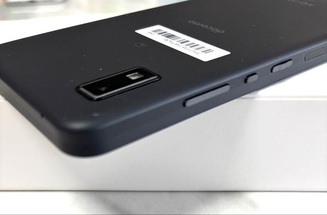 docomo AQUOS wish2 SH-51cチャコール スマホ本体