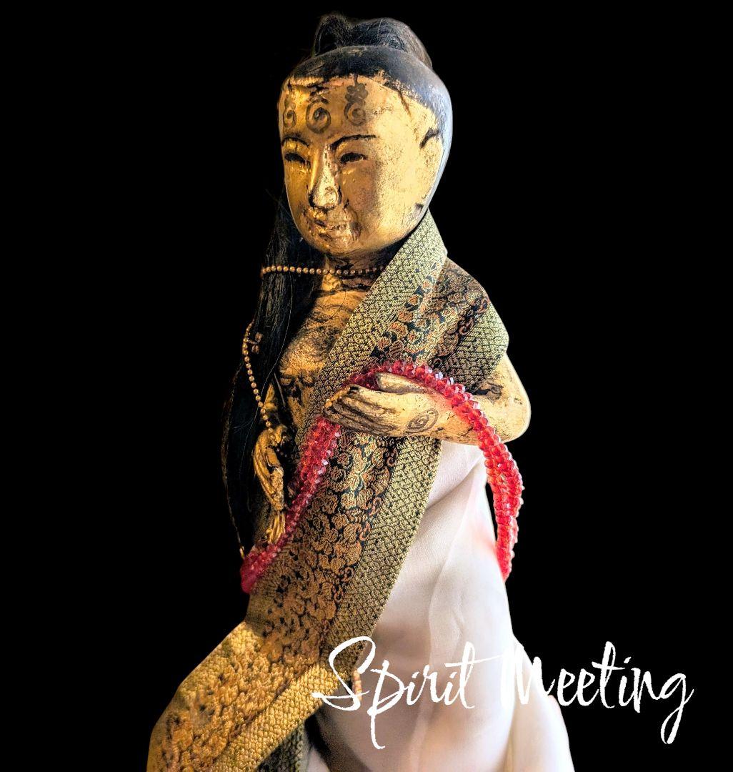 ミャンマー　ナッちゃん　ナット　精霊信仰　女性霊供養像　呪物