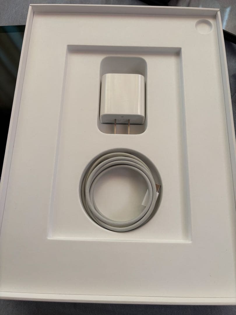 iPad Air 第5世代256GB Wi-Fiモデル　スペースグレイ