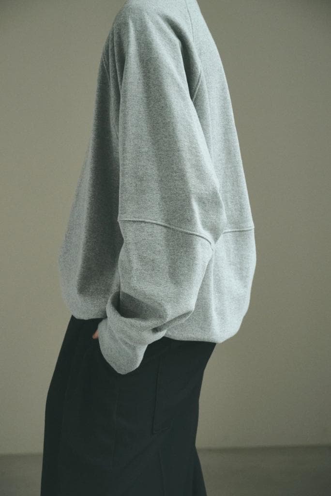 最終本日限定価格新品 qualia sweat pullover TYPE B