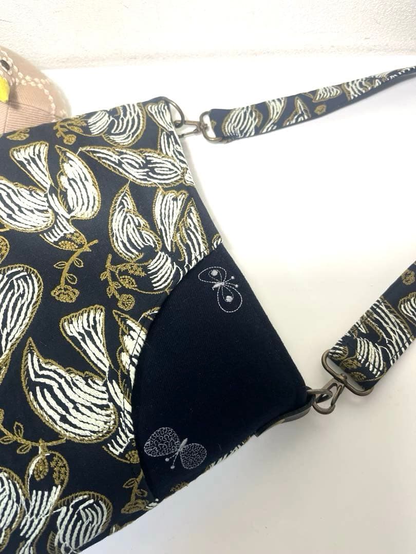 ミナペルホネン　ハンドメイドバッグ　まーるいショルダーバッグ