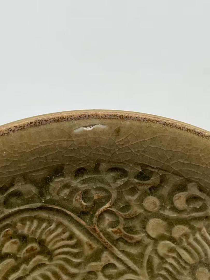 北宋～金時代　紀元 10 世紀～13 世紀頃耀州窯青釉刻花唐草文碗(F-124)