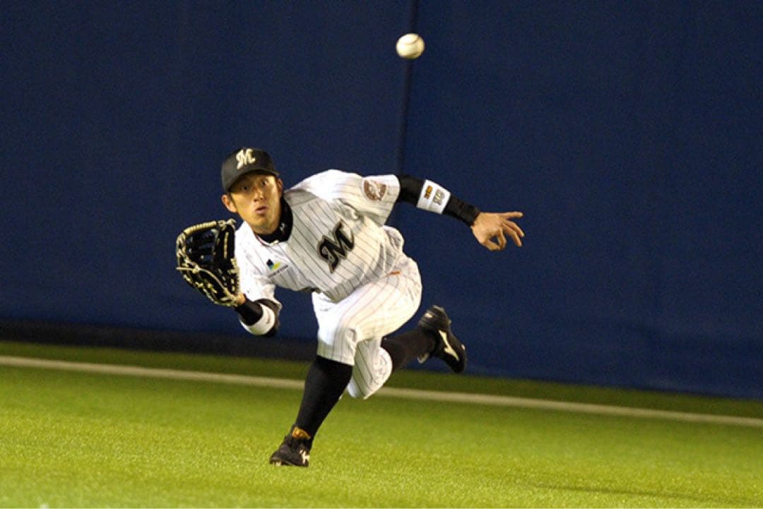 プロ支給品　実使用　岡田幸文　千葉ロッテ　ゼット　プロステイタス　外野手　日本製