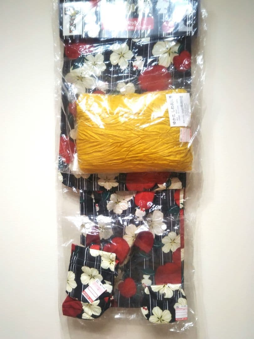 新品　50周年 ハローキティ　浴衣