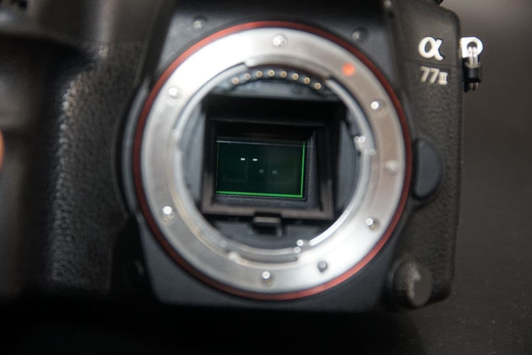 【中古】SONY α77 II デジタル一眼レフカメラ 本体+バッテリー