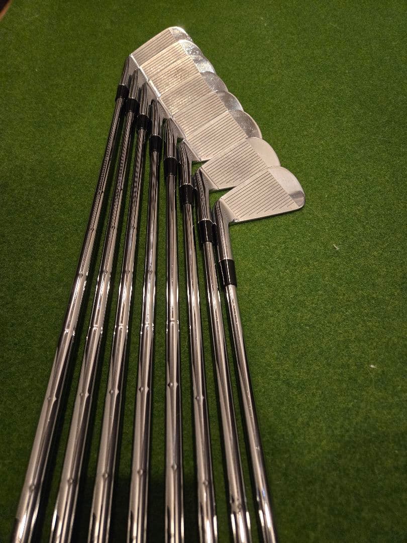 TaylorMade P-7TW 3I〜PW ダイナミックゴールド　8本セット