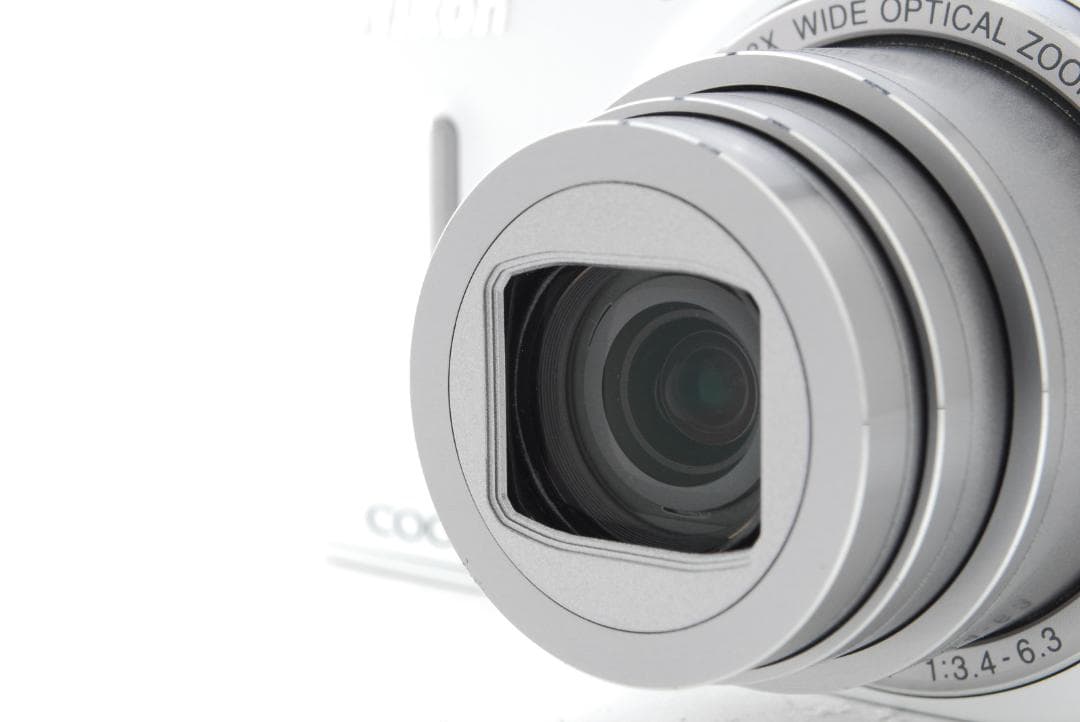 Nikon COOLPIX s9400 white 18倍ズーム デジタルカメラ