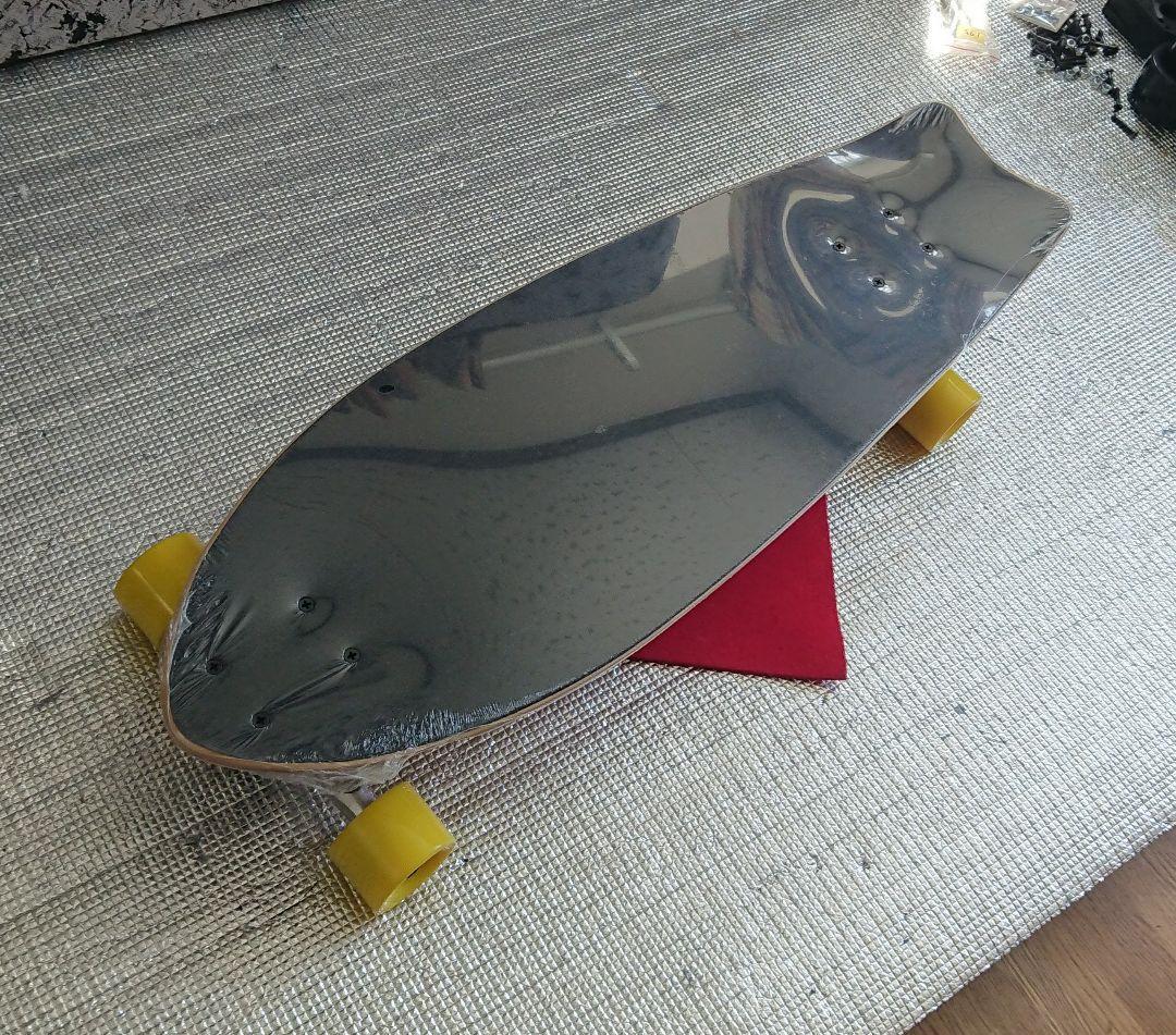 大放出　イエロー　31.5＜税送料2770円込み＞カスタム　前後カービングＴ搭載