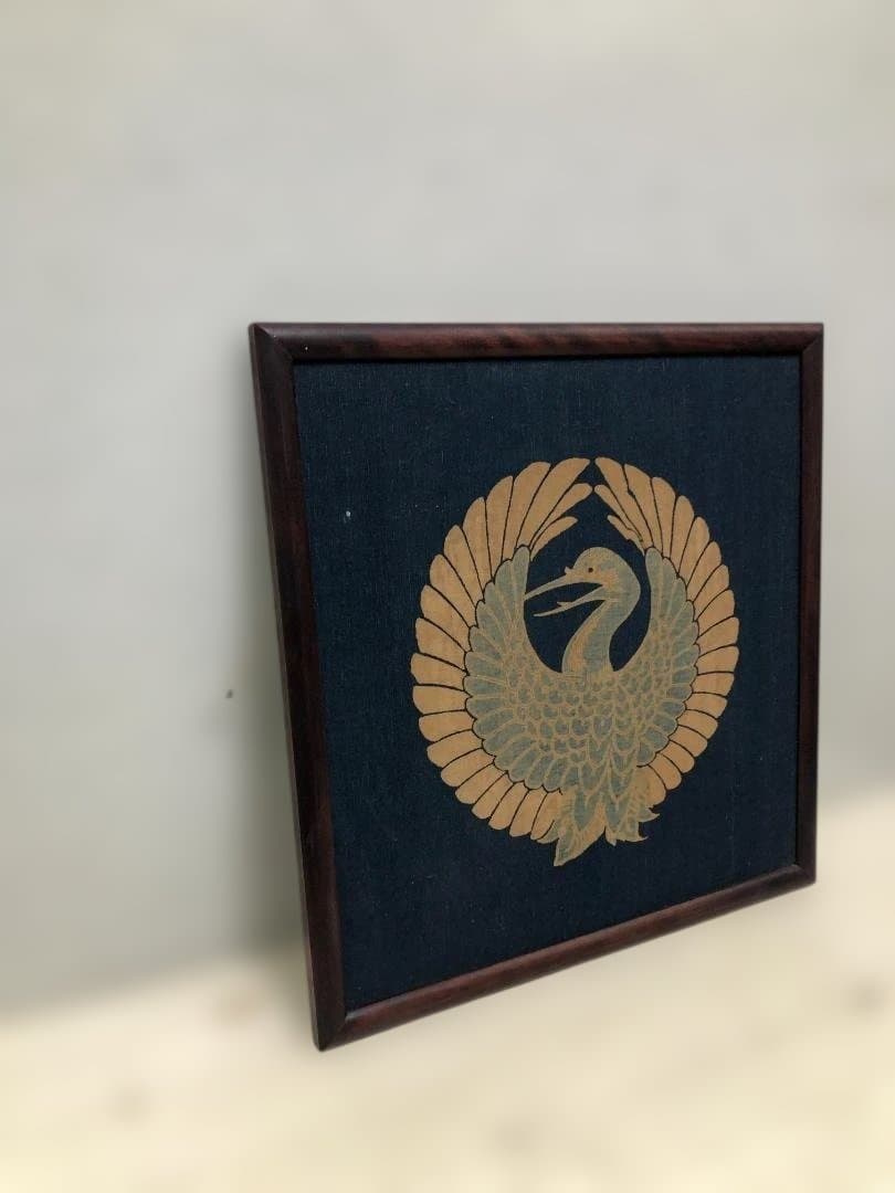 鶴丸 吉兆鶴丸系文様 家紋風 布製 工芸 額装 和風 和モダン 260207-2