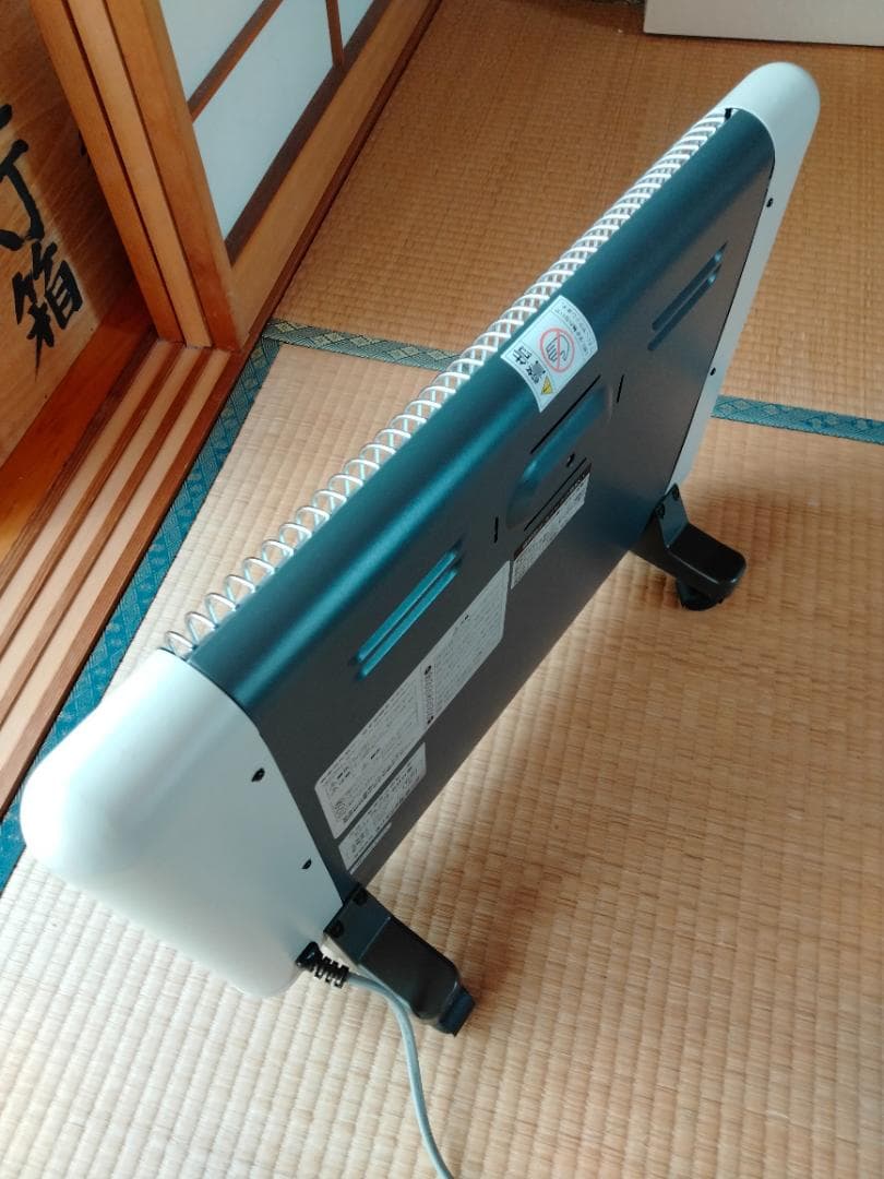 ✨さらに値下げ✨サンラメラ600型 遠赤外線セラミックヒーター 400／600W