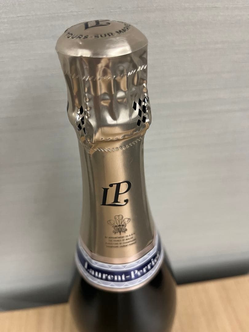 ローランペリエ ウルトラブリュット 箱入 750ml