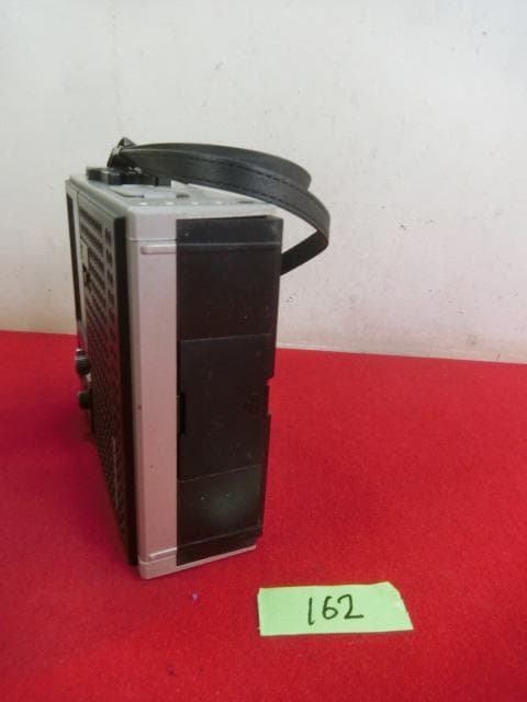162：SONY ICF-5500　ソニー　ラジオ　ジャンク