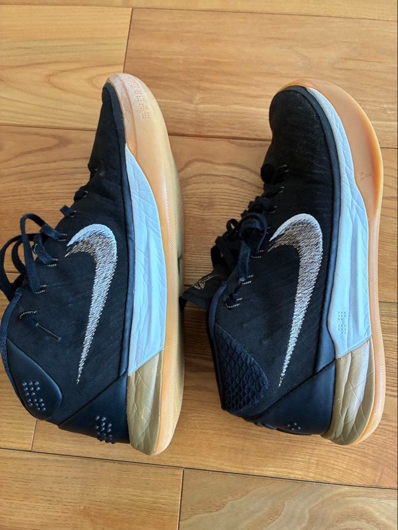 Nike Kobe シューズ ブラック/ゴールド