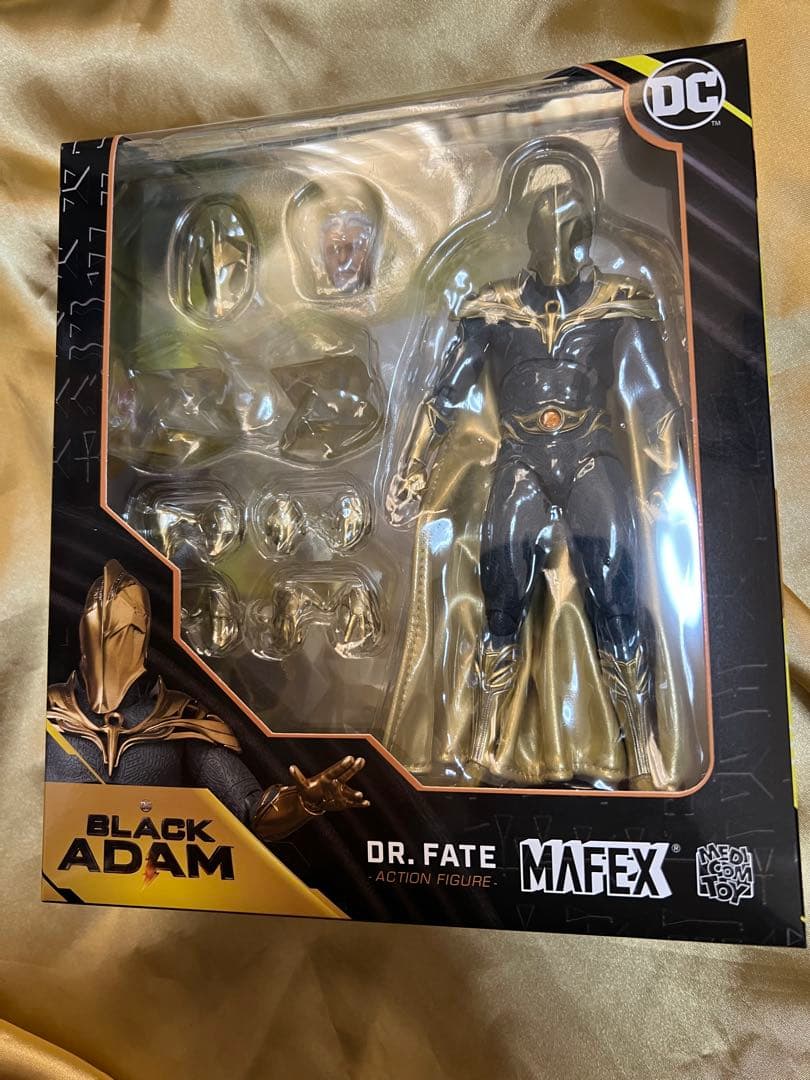 専用！MAFEX DC BLACKADAM ドクター・フェイト