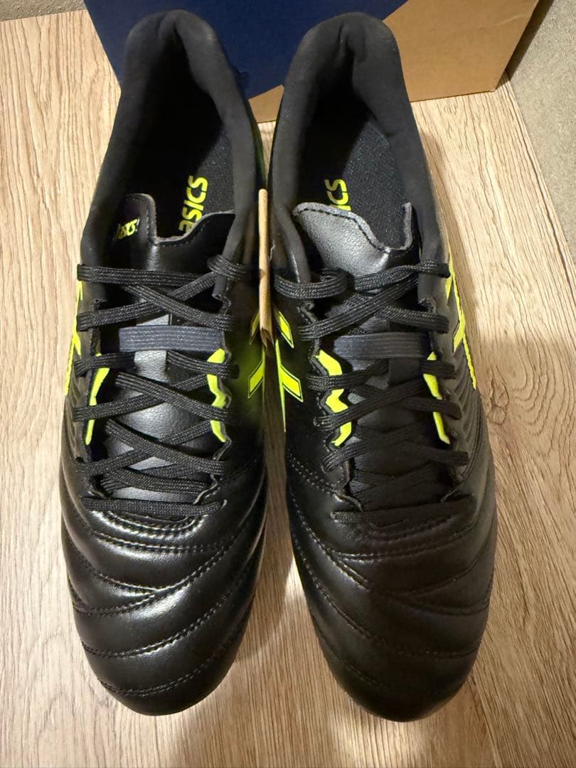 【新品未使用】アシックス ラグビースパイク リーサルリレントレス