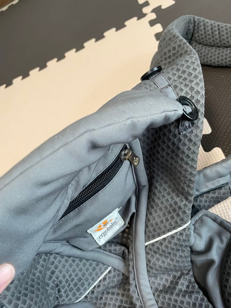 エルゴベビーオムニブルーズ　グラファイトグレー　抱っこ紐