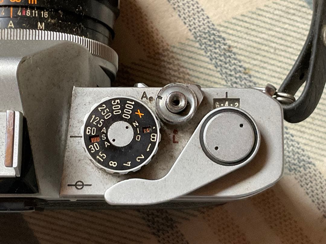 キヤノン・FT カバー付き。取扱説明書なし。【昭和ノスタルジー、ジャンク品？】