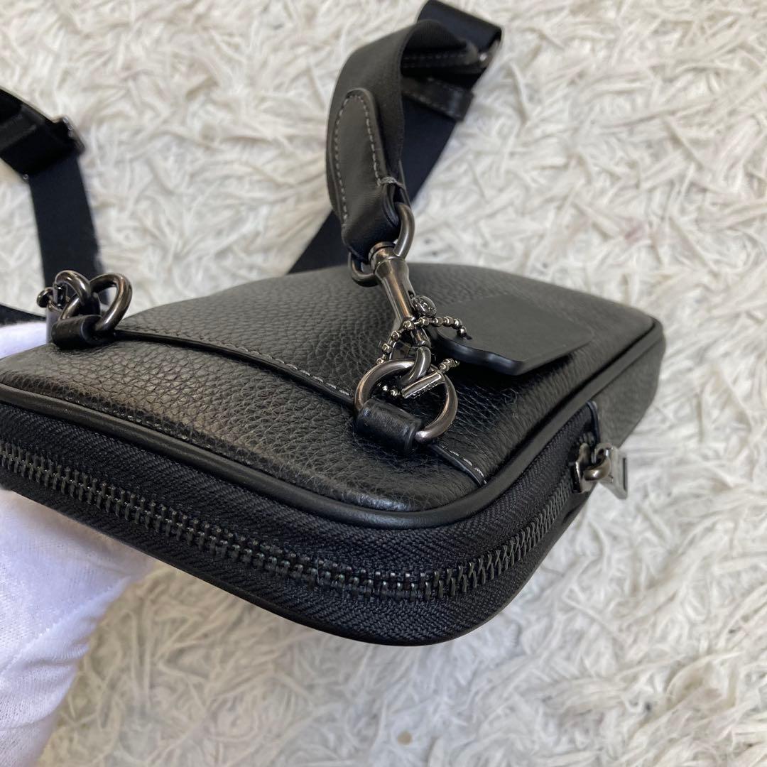 未使用保管品 コーチ ショルダーバッグ エイデンクロスボディ ペプルドレザー