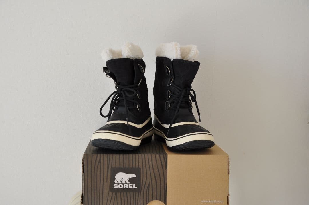 ​【美品・箱付】SOREL ソレル ウィンターカーニバル 25cm Black