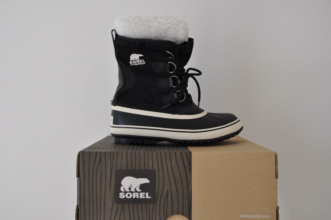 ​【美品・箱付】SOREL ソレル ウィンターカーニバル 25cm Black