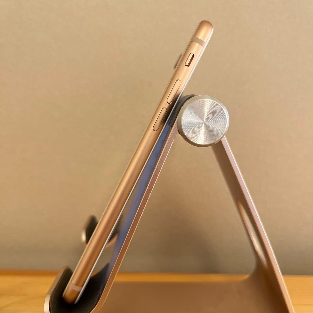 バッテリー新品100%！iPhone8 64GB ゴールド